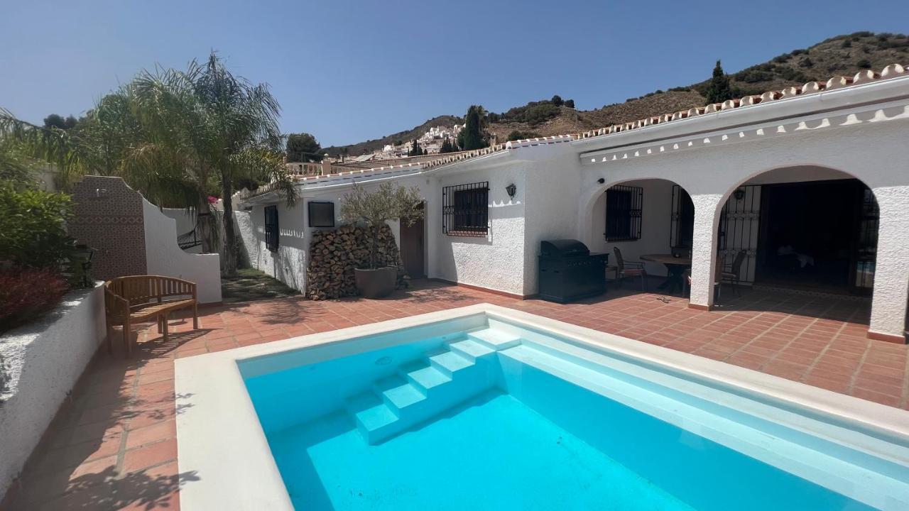 Romantic White Villa -Private Pool Нерха Екстер'єр фото