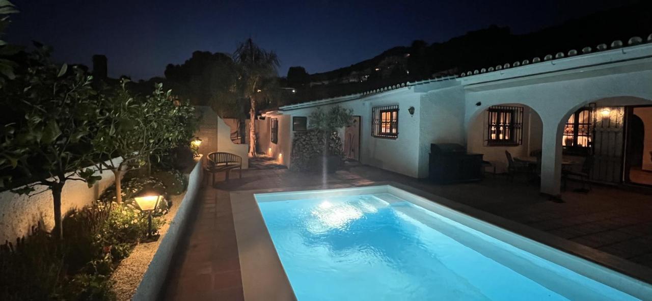 Romantic White Villa -Private Pool Нерха Екстер'єр фото