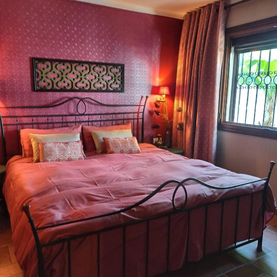 Romantic White Villa -Private Pool Нерха Екстер'єр фото